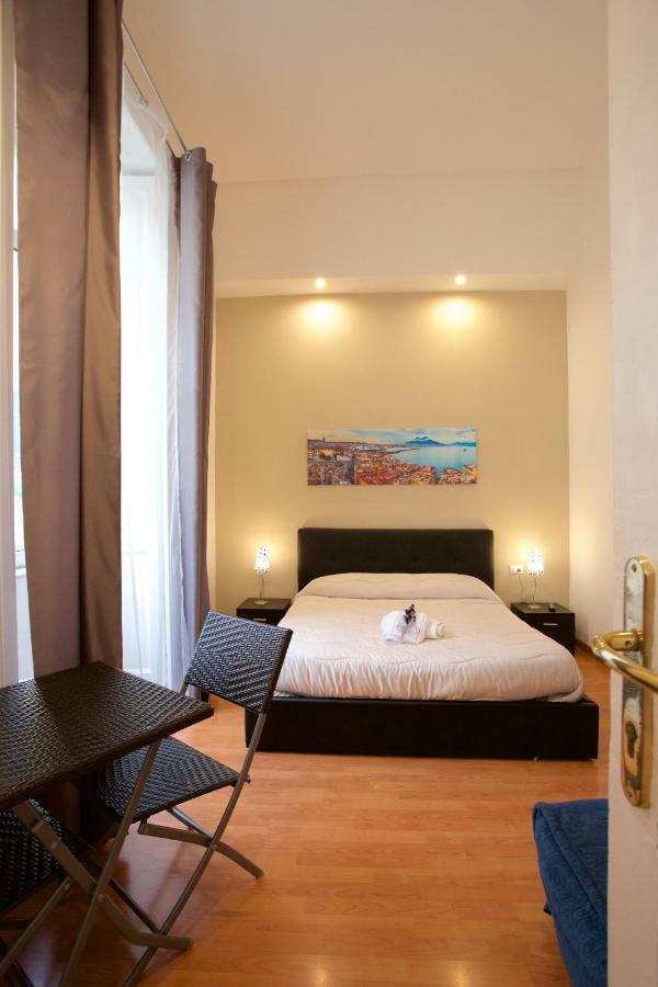Metronapoli Bed & Breakfast Ngoại thất bức ảnh