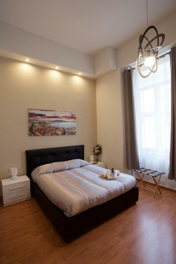 Metronapoli Bed & Breakfast Ngoại thất bức ảnh